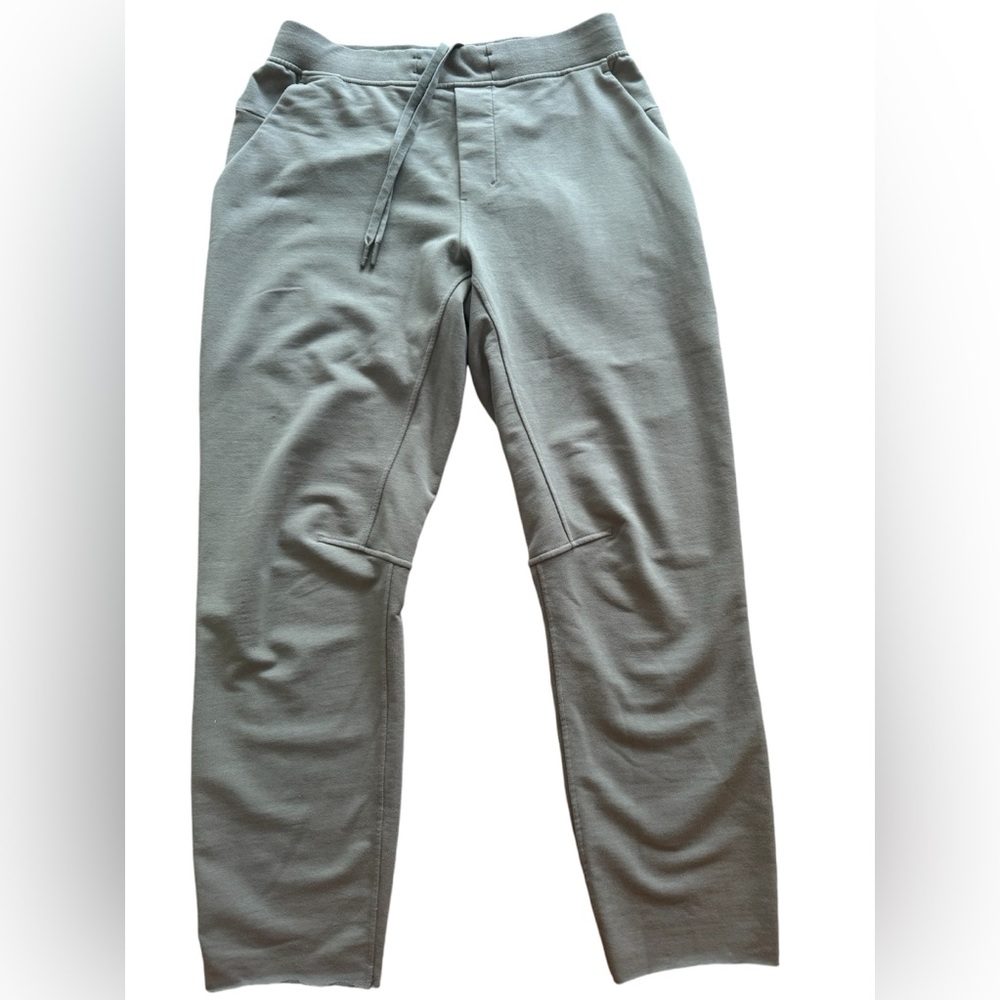 lululemon athletica Men's Sage Green Joggers